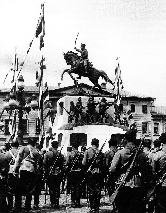 Памятник скобелеву в москве