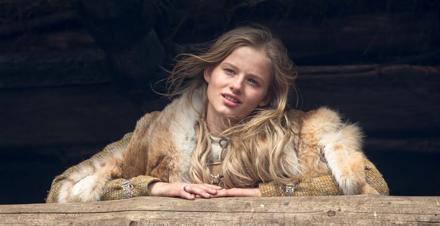 Княжна Рогнеда, кадр из к/ф "Викинг", в роли Рогнеды - Александра Бортич