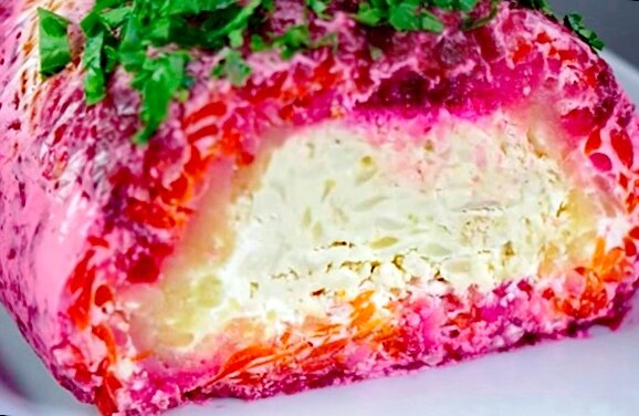 Салат получается очень вкусным и готовится из простейшего набора продуктов, которые отлично сочетаются. 