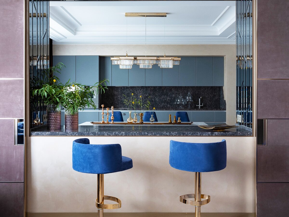 Создаётся иллюзия, что комната практически бесконечная