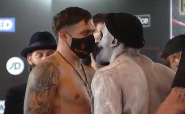 Битва взглядов на взвешивании. Усик vs Чисора.