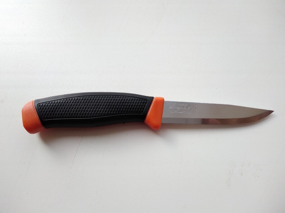 Bahco 2444, он же Morakniv Clipper.