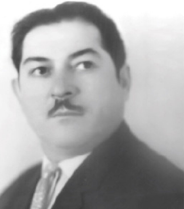 На фото: Алибек Хасметович Алибеков. 