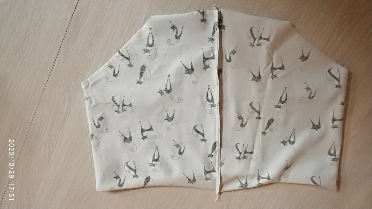 Рис 2. Соединяем единственный шов, не считая ластовицы