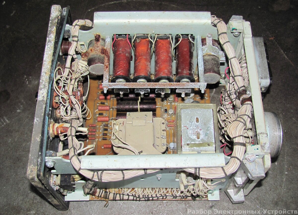 Устройство А-80 / Железный ящик из металлолома. | Разбор Электронных ...