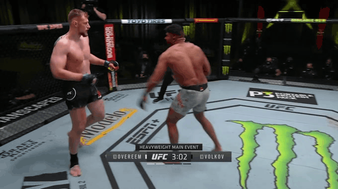 В последнем бою Волков разгромил Алистара Оверима