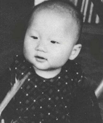 Джеки Чан в детстве.