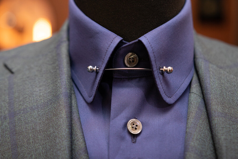 Сорочка с булавкой Barbell, сшитый индивидуально для клиента в ателье Zoletto