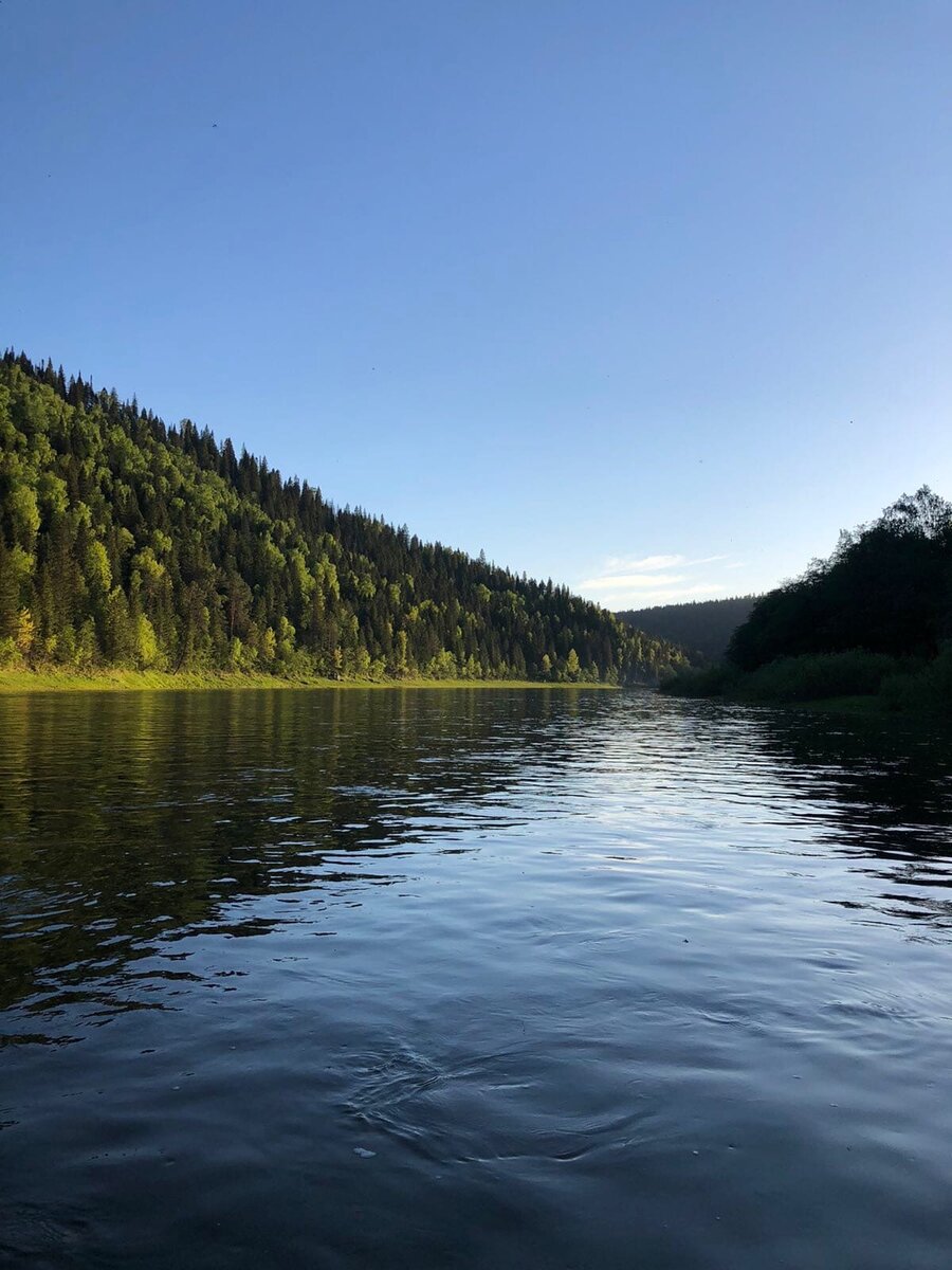           река спокойная, ветра не было