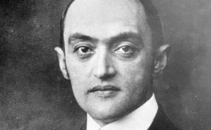 Йозеф Алоис Шумпетер (1883-1950) - австрийский и американский экономист, политолог, социолог и историк экономической мысли. Популяризировал термины «созидательное разрушение» в экономической теории и «элитарная демократия» в политологии.