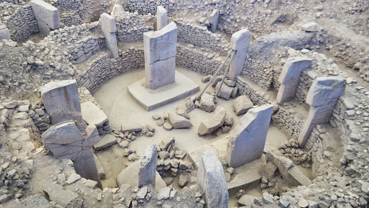 Один из кругов Гёбекли-Тепе. Общий вид. Фото: Роман Колесниченко.