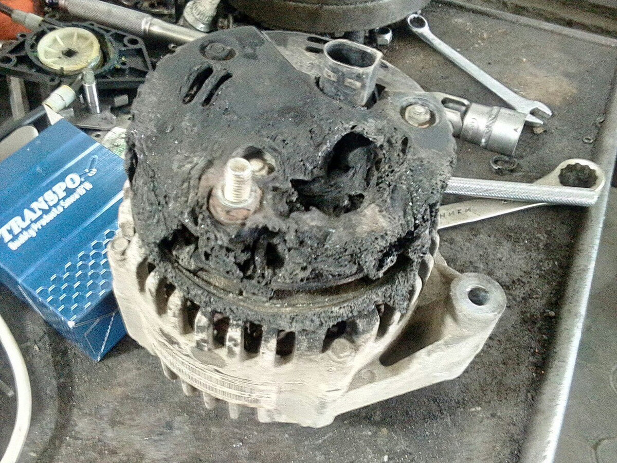 Сгорел так сказать "синим пламенем".