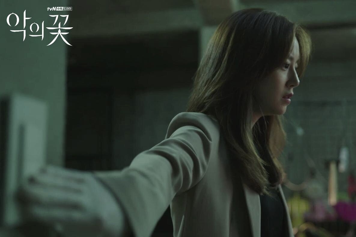 16 серий ( по 65 - 70 минут) 