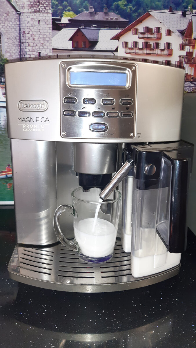 Дети очень любят вспененное молоко