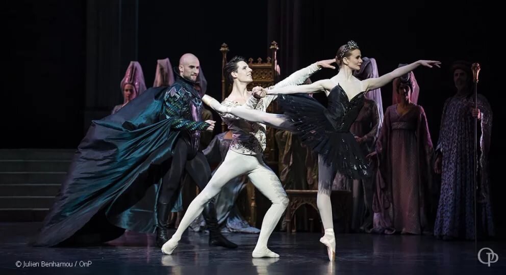 Нашли Ротбарта на фотографии?