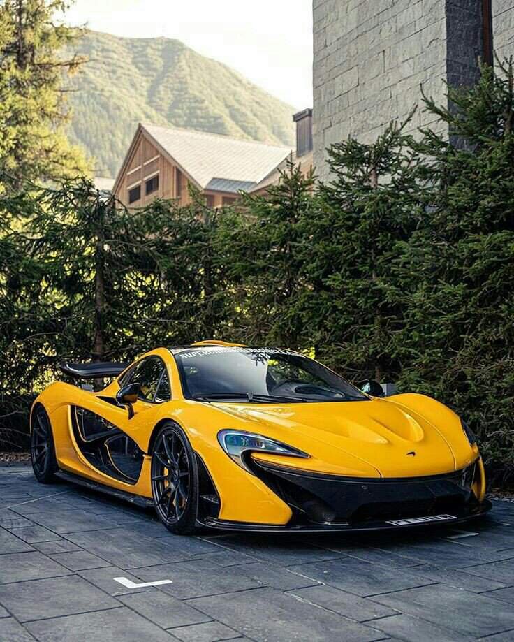 P 1 4. Макларен p1. Макларен p1 гиперкар. Макларен p1 2020. Спорткар MCLAREN p1.