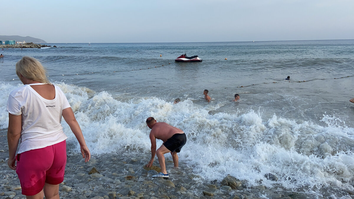 Шторм в Геленджике сегодня | Жизнь на море | Дзен