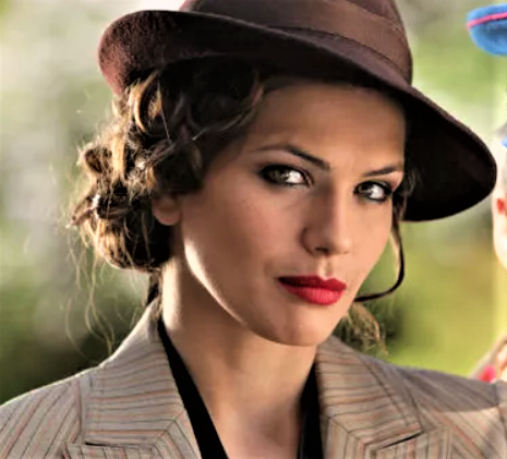 ю́лия алекса́ндровна зимина́. все умрут, а я останусь (2008, реж. юлия галкина актриса. она дружит с актрисой юлией. она дружит с актрисой юлией.