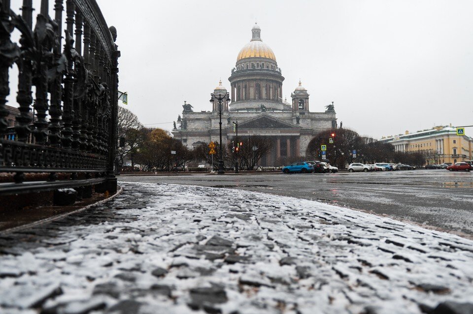     Легкий мороз и облачность ждут Петербург 22 ноября Юлия ПЫХАЛОВА
