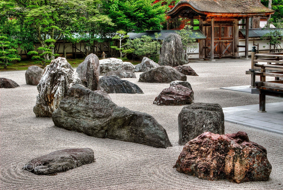 Настольный сад камней — восстановление душевного равновесия в офисе