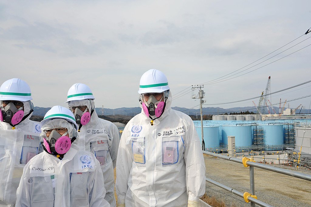 Сброс вод фукусима. Fukushima Daiichi. АЭС Фукусима. Фукусима 1. МАГАТЭ Фукусима.