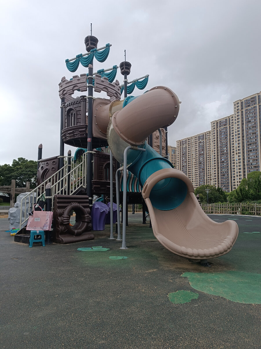 Детские площадки в Китае | Мама-Китаяма | Дзен