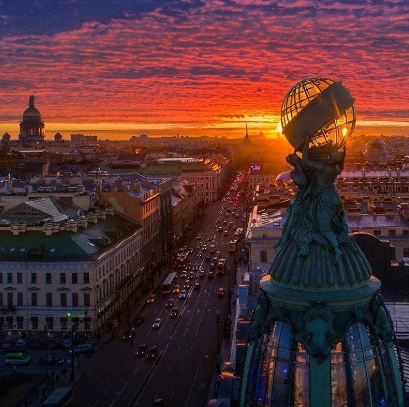 кофе питер. ава санкт петербург. крыша зингер санкт-петербург. кофе в руке в питере. фотосессия на крыше.