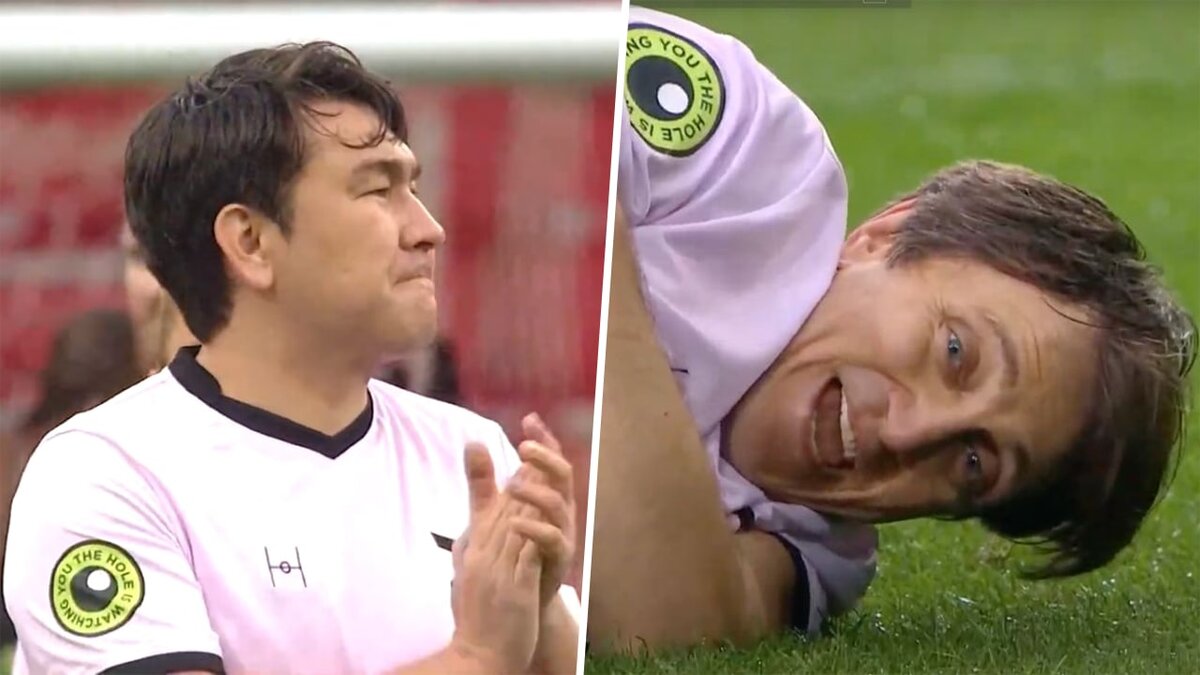 Медиалига. Футбольная команда "10". Азамат Мусагалиев и Денис Дорохов / фото: Илья Ковалев