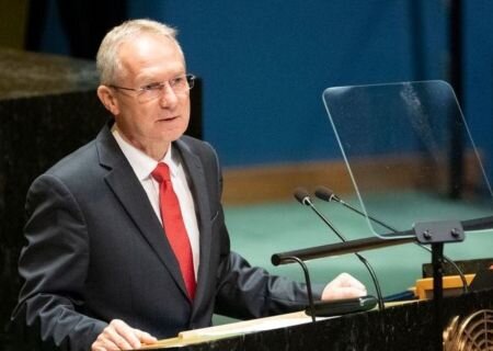    Глава ГА ООН Кёрёши предостерёг: мир как никогда близок к ядерной катастрофе