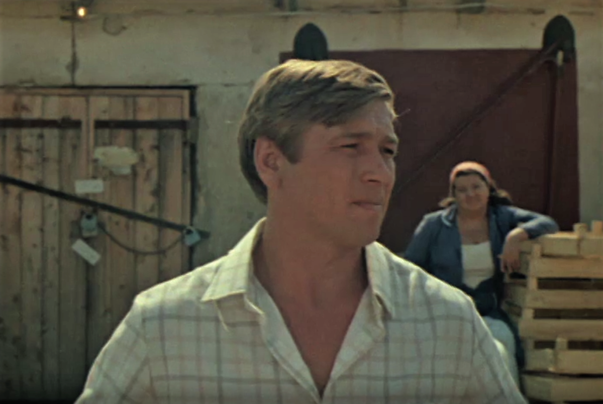 Кадр из телефильма "Цвет корриды" (1987)