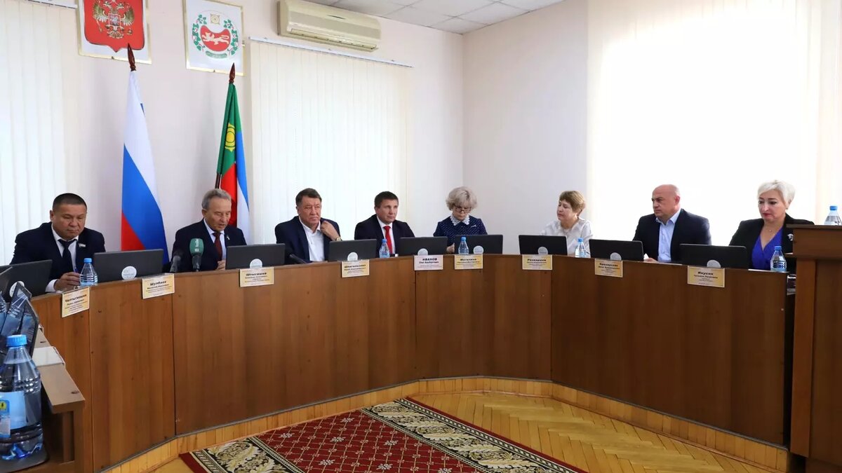     Стал известен полный состав Верховного Совета нового восьмого созыва, который будет заседать следующие пять лет.