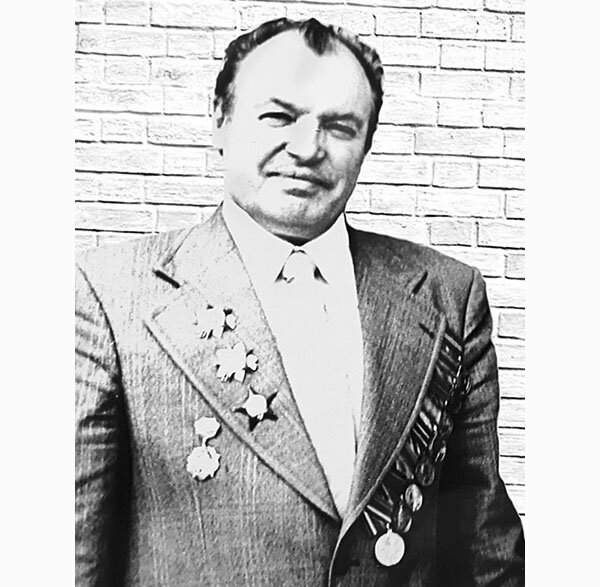 Собственный корреспондент «Коммуны» Георгий Тарасенко Фото из личного архива Алима Морозова