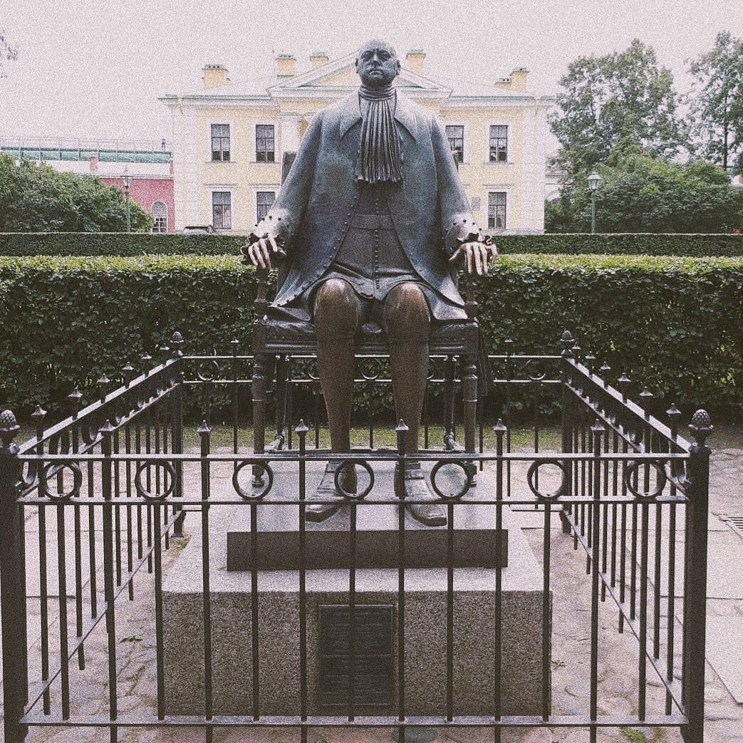 @solotravelheart on Instagram 