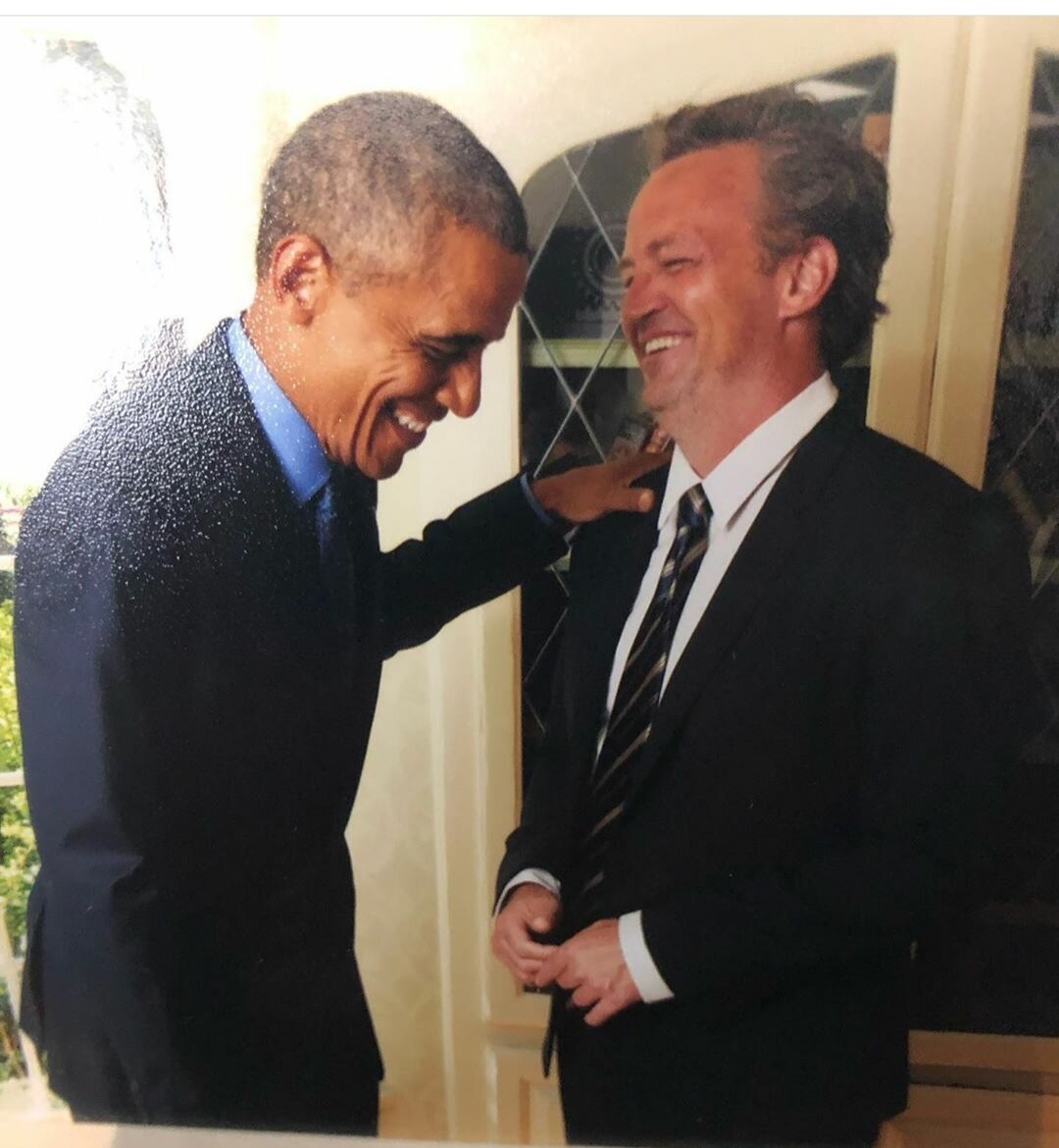 Меттью Перри с Бараком Абамом