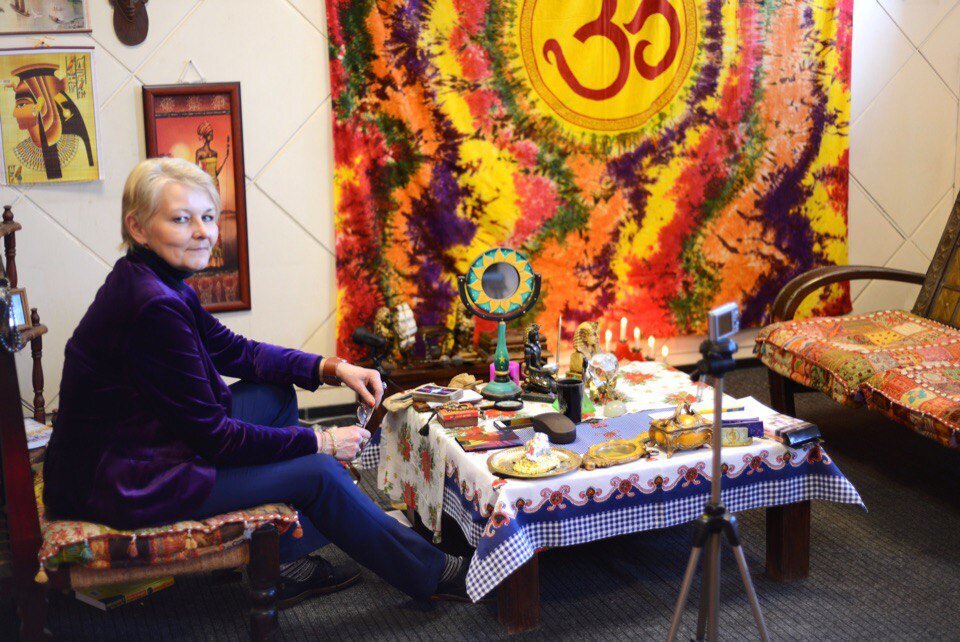 парапсихолог Виолетта Полынцова