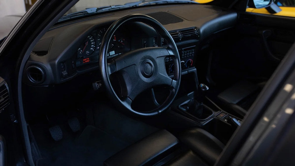 BMW M5 E34, фото: Авто.ру