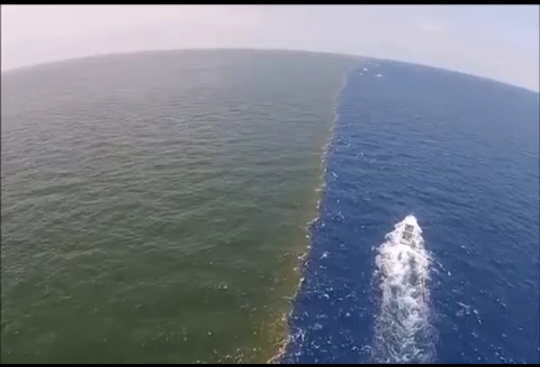 Два моря которые не смешиваются 