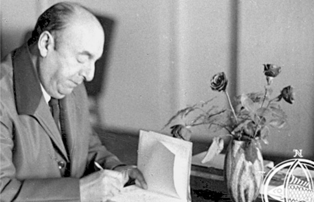 Пабло Неруда чилийский поэт лауреат нобелевской премии в литературе. 