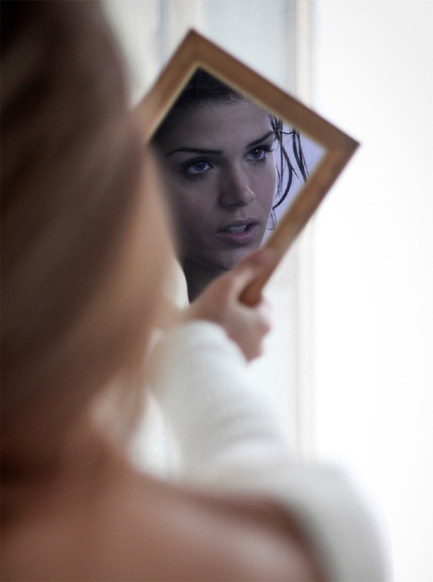 Картинка создана в редакторе.