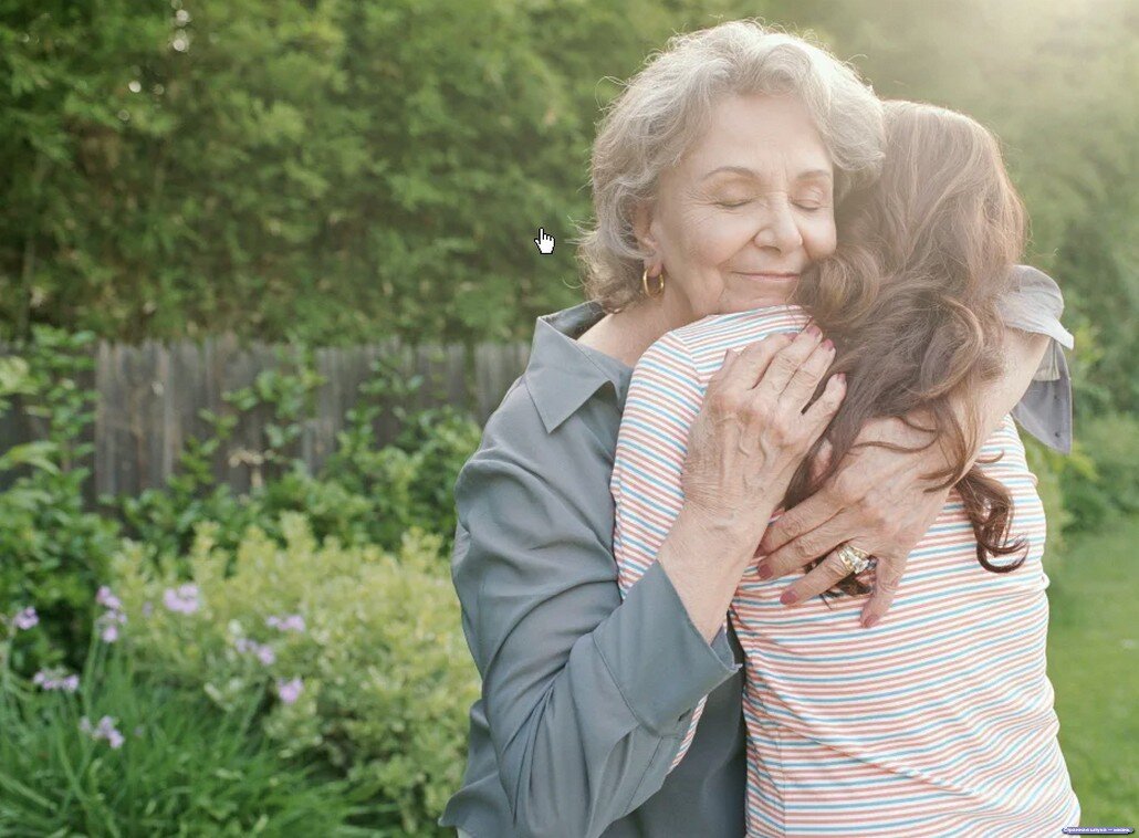 Мама Андрея была милейшей женщиной.. 
