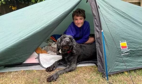 Макс Вуси провел год в палатке (Изображение: SWNS)