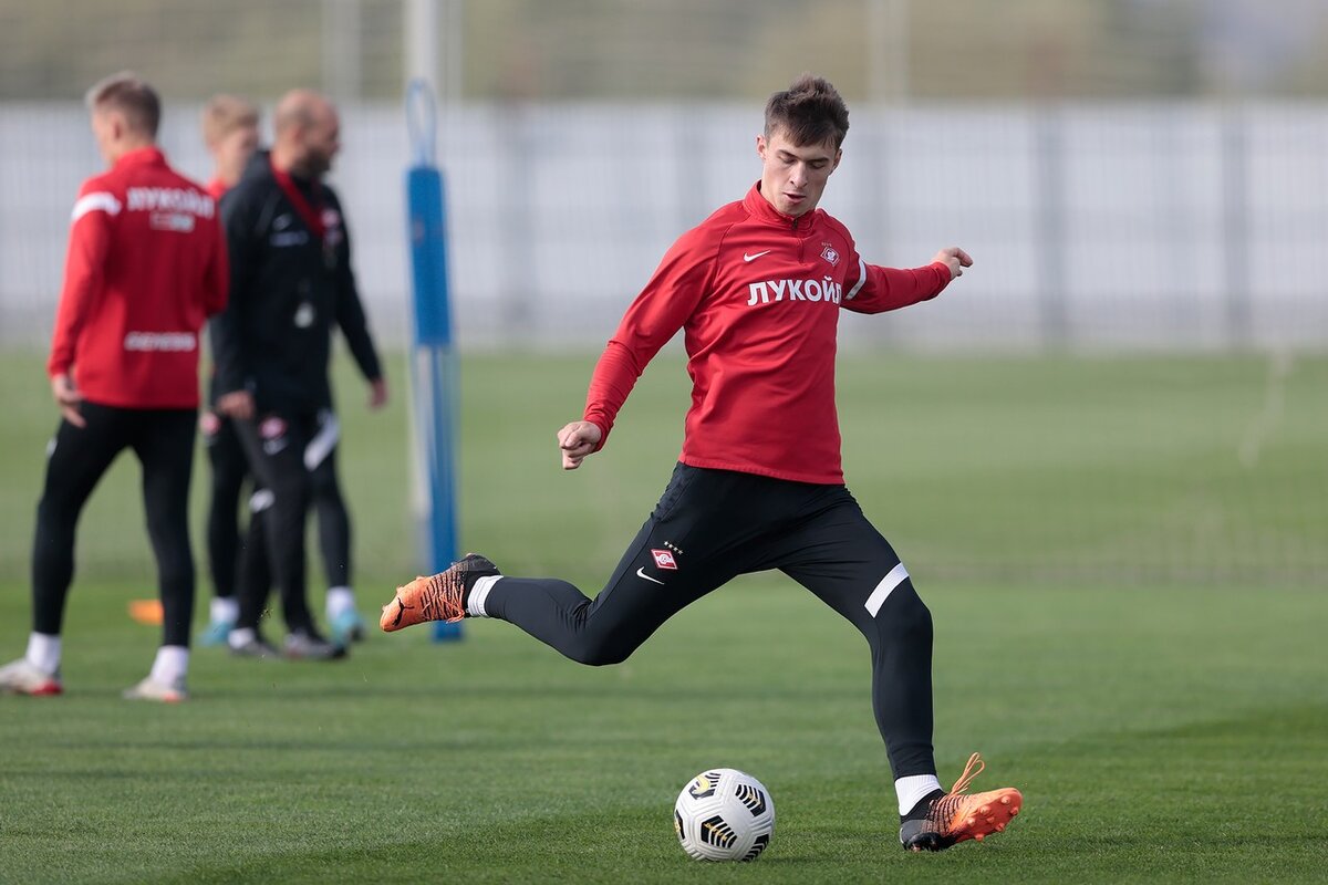 Павел Мелешин на тренировке перед кубковой игрой с Зенитом. Фото официального сайта ФК Спартак Москва.