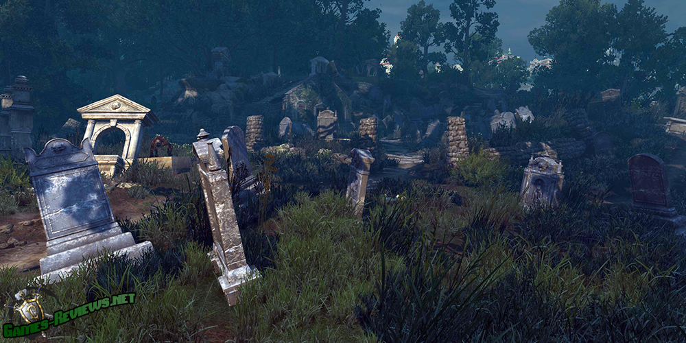 Над древним, старым кладбищем сгущается туман