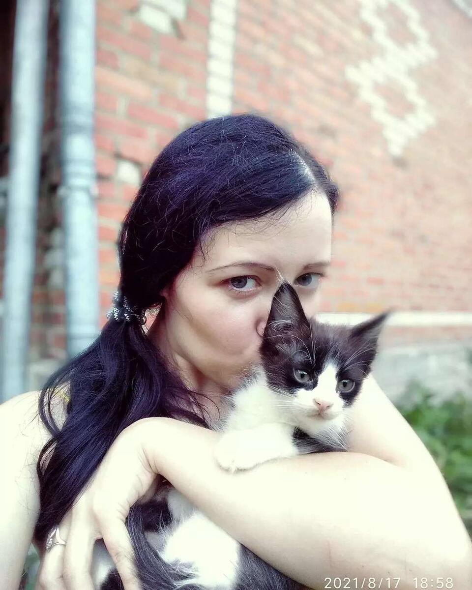 я и котенок Лео