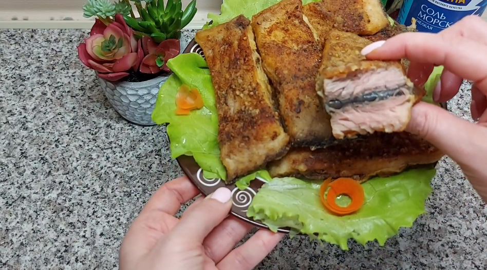 Карп жареный с паприкой