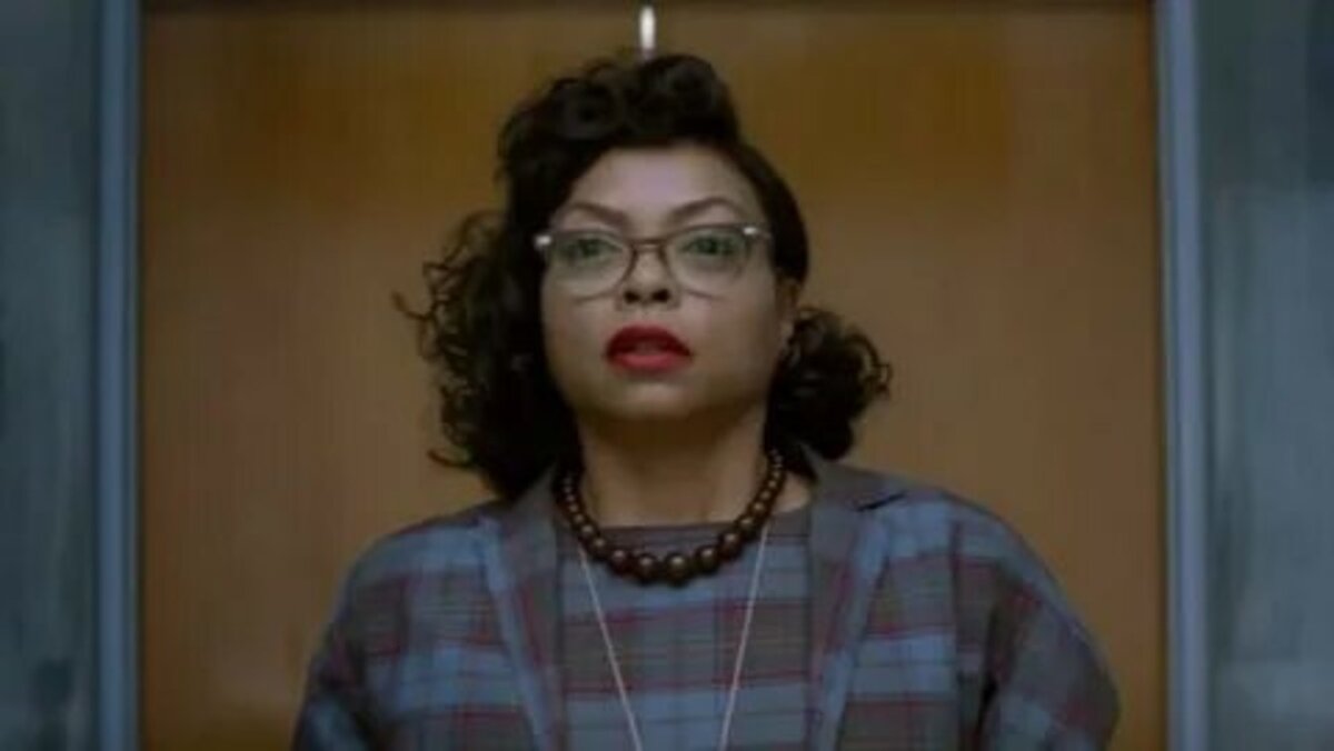 Скрытые фигуры скрыв. Тараджи Хенсон скрытые фигуры. Hidden Figures Тараджи. Тараджи п. Хенсон в фильме "скрытые фигуры". Скрытые фигуры актеры.