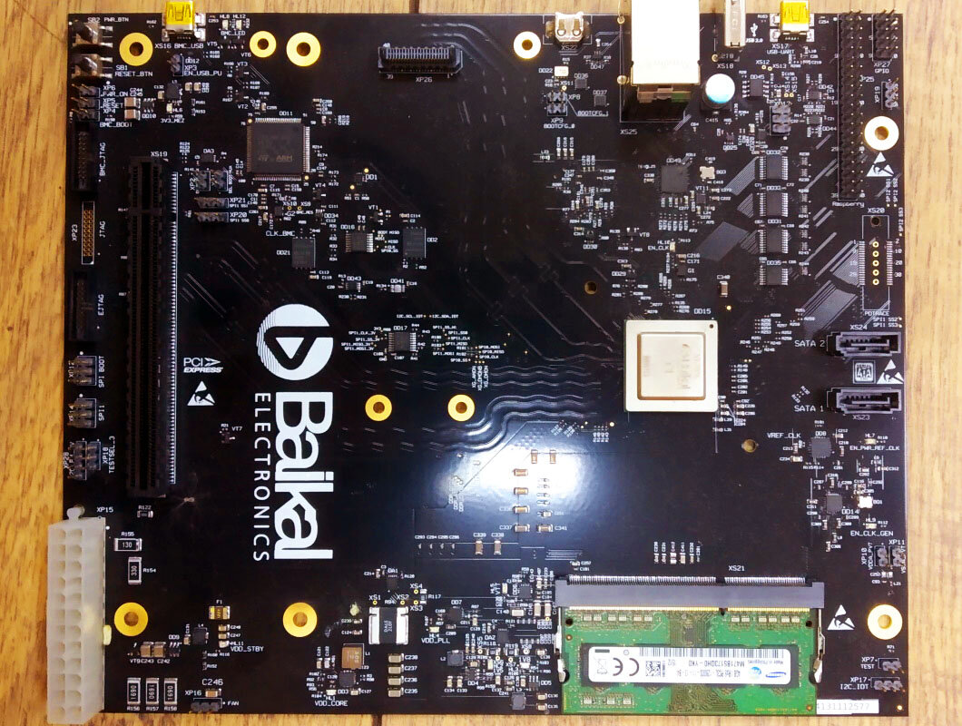 Системная плата компьютера, на основе процессора "Байкал"