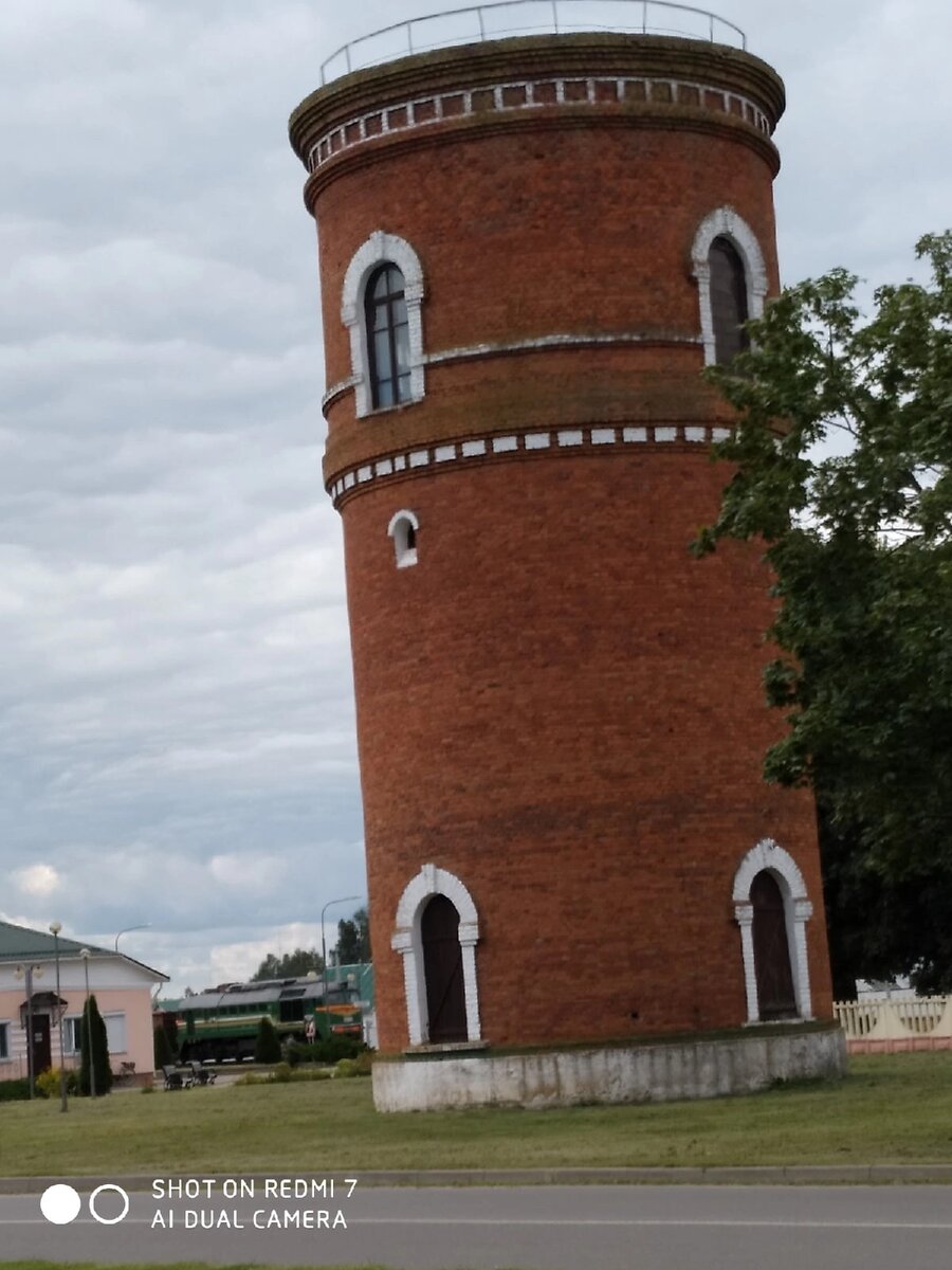 Наша башня в Быхове , которая стоит как напоминания о тех временах.