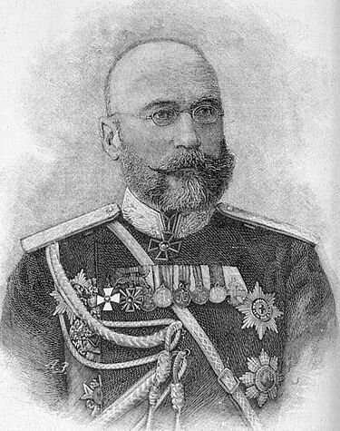 Николай Иванович Гродеков (22 сентября 1843, Елисаветград, Херсонская губерния — 12 декабря 1913, Санкт-Петербург) — приамурский генерал-губернатор (1898—1902), герой «Китайской войны», туркестанский генерал-губернатор (1906—1908), член Государственного совета, участник Среднеазиатских походов. Военный писатель. Генерал от инфантерии (6 декабря 1900) - Википедия
