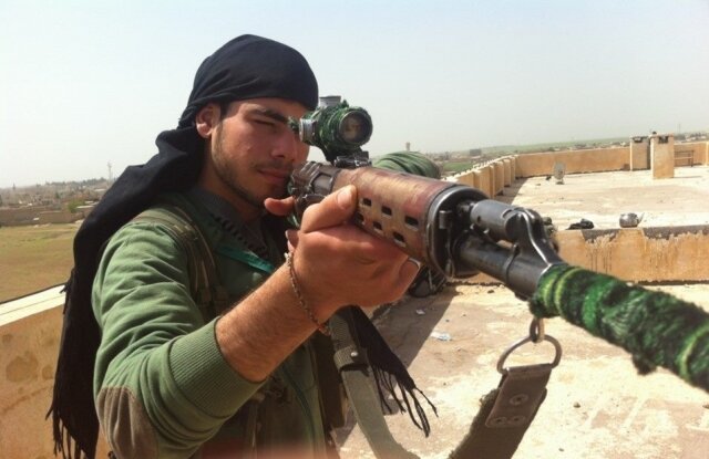    Боец курдского Отряда народной самообороны (YPG) (cc) Kurdishstruggle